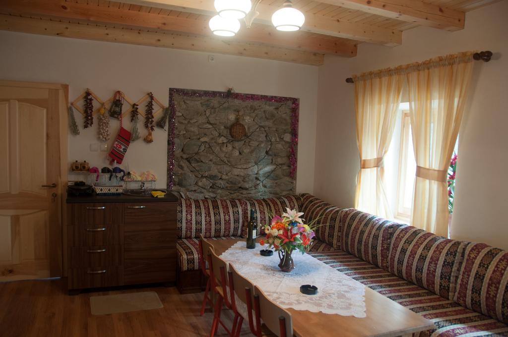 Aste Guesthouse Tropoje Zewnętrze zdjęcie