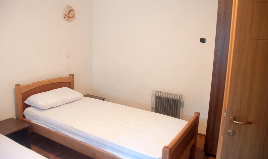 Aste Guesthouse Tropoje Pokój zdjęcie