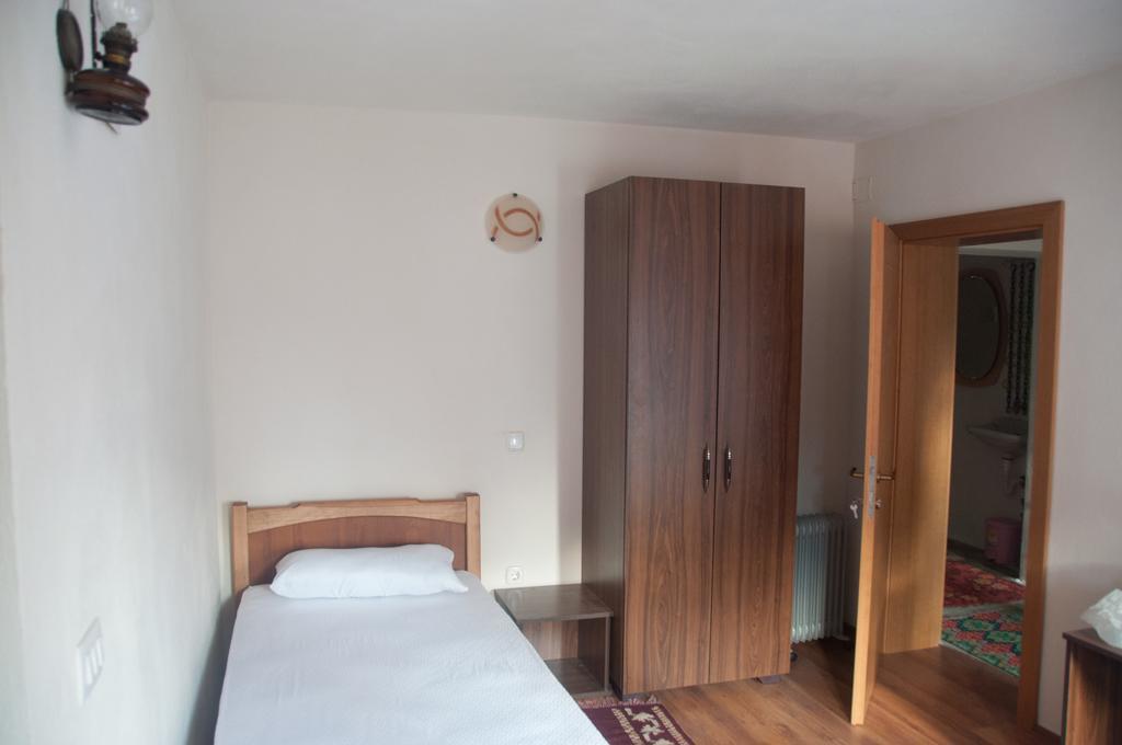 Aste Guesthouse Tropoje Pokój zdjęcie